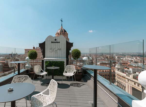 Rooftop bar Sky44 in Madrid