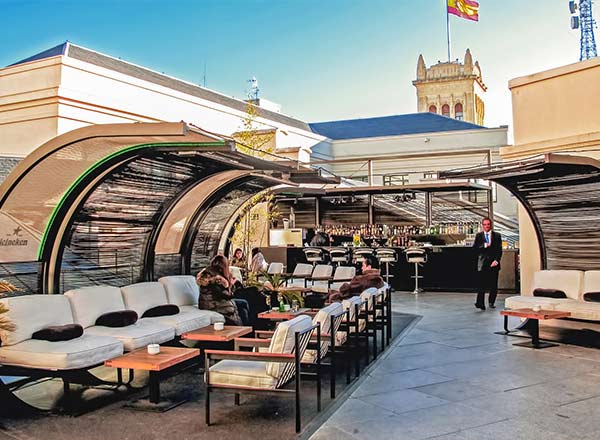 Bar en la azotea Terraza Cibeles en Madrid