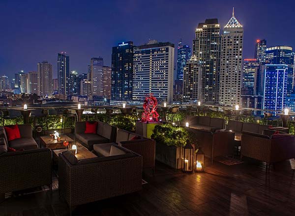 Rooftop bar Sky Mistral Rooftop Bar in Manila