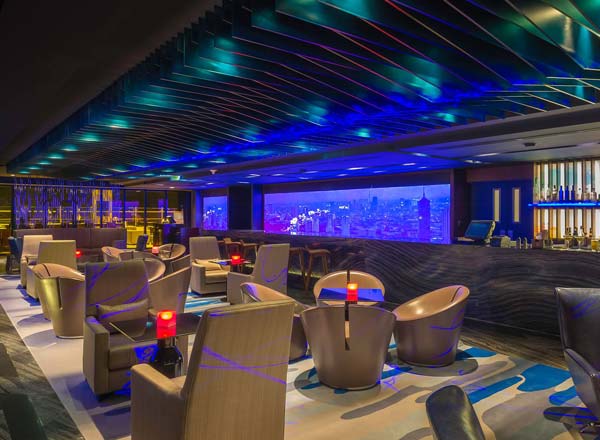Rooftop bar Vu's Sky Bar and Lounge in Manila