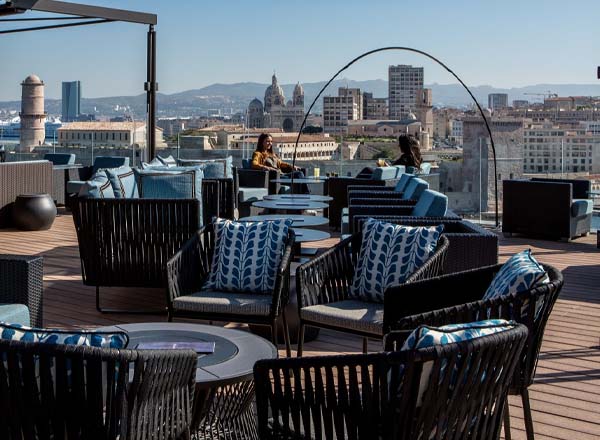 Rooftop bar Dantès Skylounge in Marseille