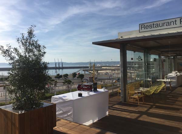 Rooftop bar Regards Café in Marseille