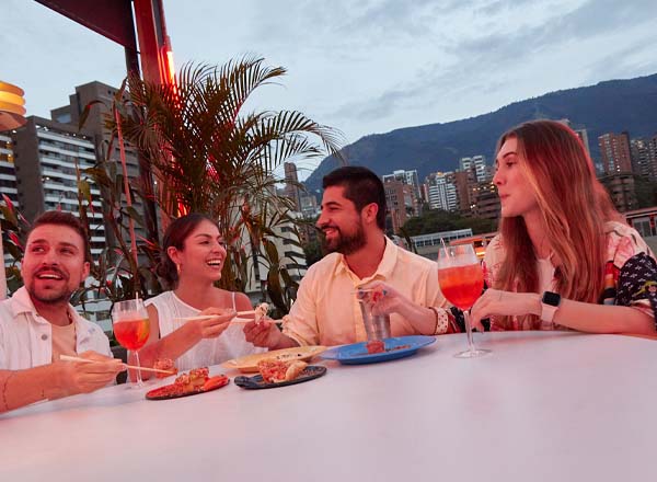 Rooftop bar Cierto at Landmark Hotel in Medellín