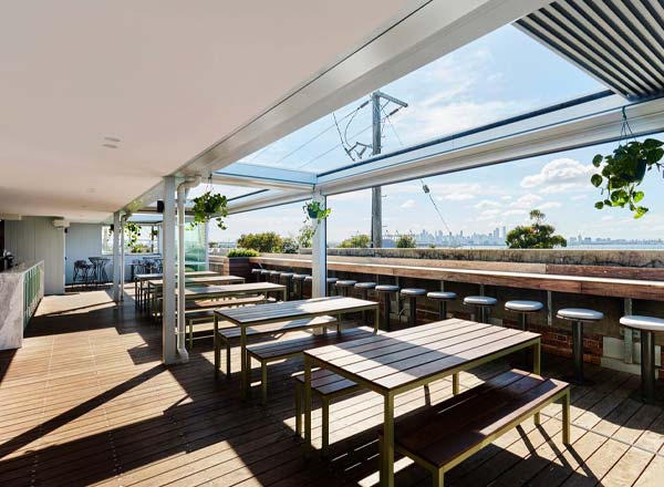 Rooftop bar Hobsons Bay Hotel in Melbourne