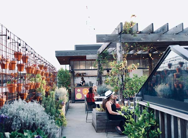 Bar en la azotea Suburban Dining + Rooftop en Melbourne