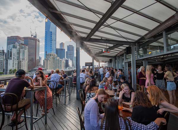 Rooftop bar Transit Rooftop Bar in Melbourne