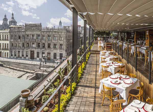 Rooftop bar El Mayor in Mexico City