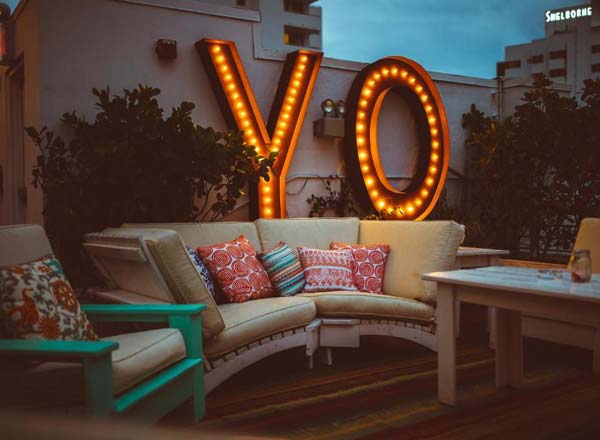 Rooftop bar TH Rooftop Lounge in Miami