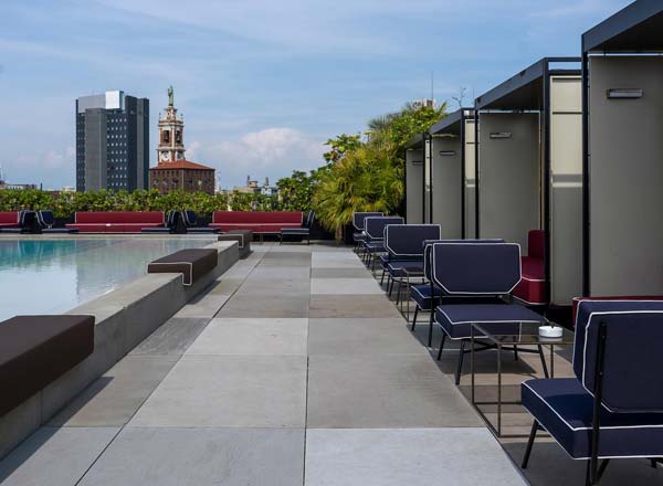 Rooftop bar Ceresio 7 in Milan
