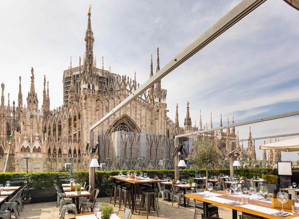 Rooftop bar La Rinascente in Milan