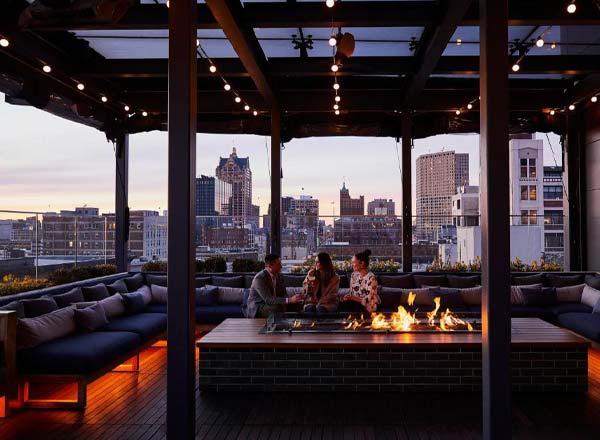 Rooftop bar The Outsider in Milwaukee