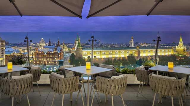 Rooftop bar O2 Lounge Ritz Carlton Hotel in Moscow