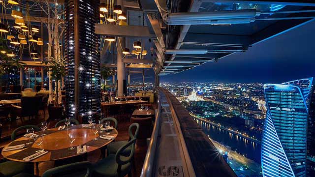 Rooftop bar Sixty in Moscow