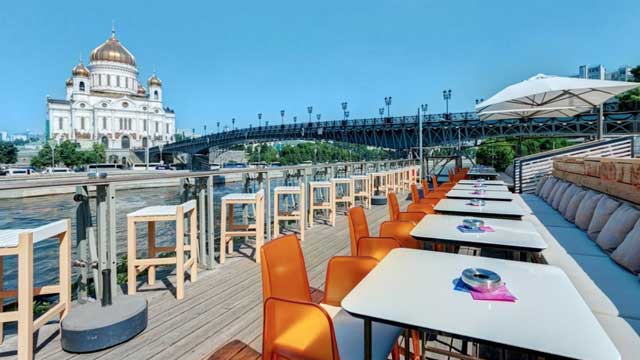 Rooftop bar Strelka Bar in Moscow
