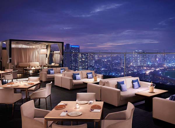 Rooftop bar ASILO in Mumbai