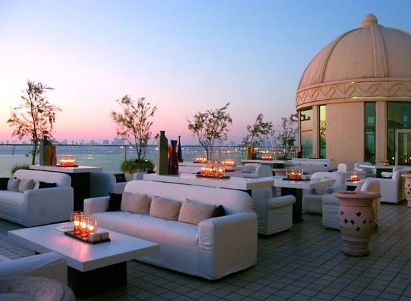 Dome Marine Drive Rooftop Bar In Mumbai The Rooftop Guide dome-marine-drive-rooftop-bar-in-mumbai-the-rooftop-guide