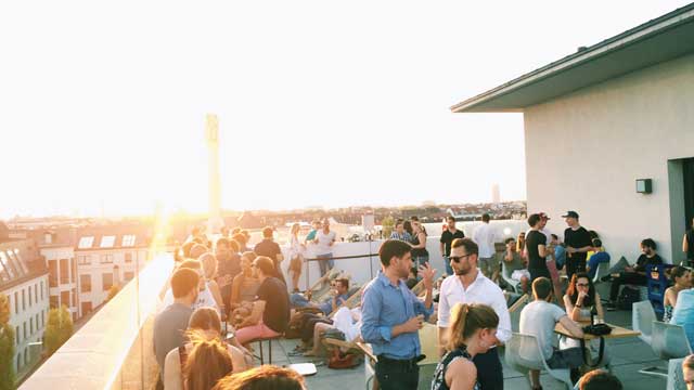 Rooftop bar Café Vorhoelzer Forum in Munich