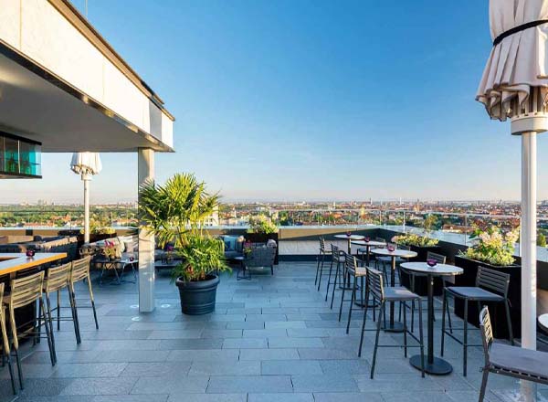 M'Uniqo Rooftop Bar - Rooftop bar in Munich | The Rooftop Guide