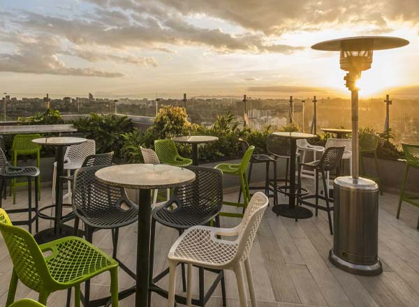 Rooftop bar Sky Bar Westlands in Nairobi