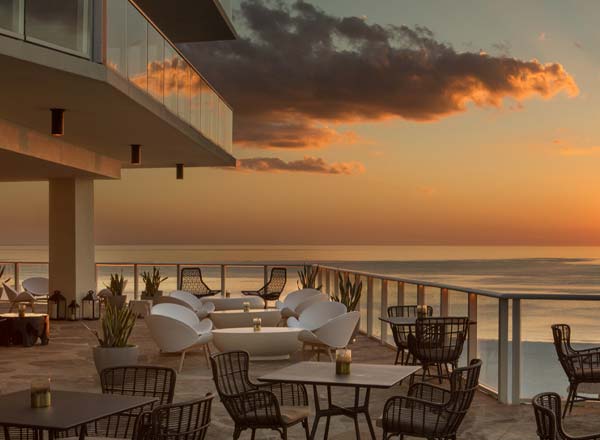 Rooftop bar Tesoro at JW Marriott Marco Island Beach Resort in Naples, FL