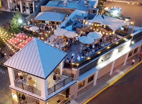 Rooftop bar Red Rock Tap + Grill in New Jersey