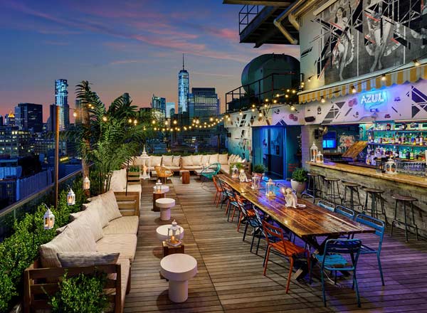 Rooftop bar Azul Rooftop Bar in NYC