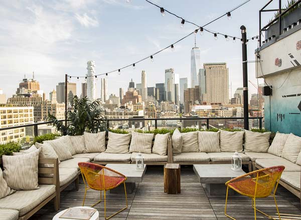 Rooftop bar Azul Rooftop Bar in NYC