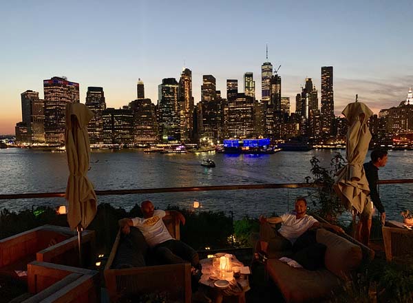 Rooftop bar Harriet's Rooftop in NYC