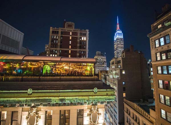 Bar en la azotea Magic Hour Rooftop Bar and Lounge en Nueva York