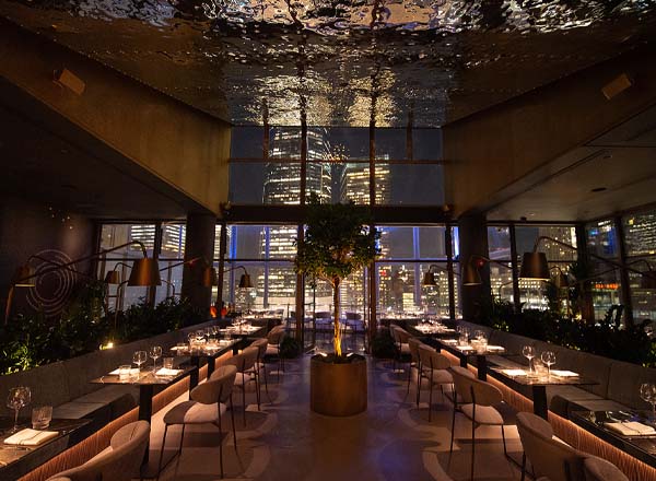Rooftop bar One40 Rooftop in NYC