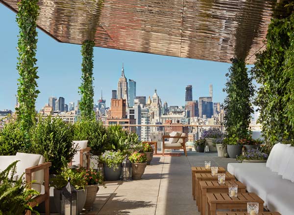 Bar en la azotea The Roof en PUBLIC Hotel en Nueva York