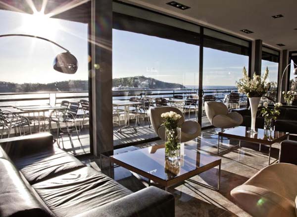 Rooftop bar Le Restaurant & Le Bar at Hôtel le Versailles in Nice