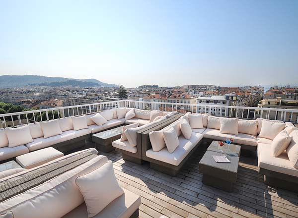 Rooftop bar L’EssenCiel at Splendid Hotel & Spa in Nice