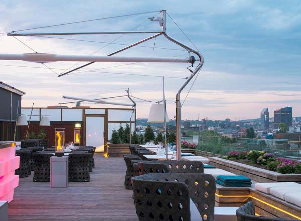 Rooftop bar THIEF ROOF Grill & THIEF ROOF Bar in Oslo