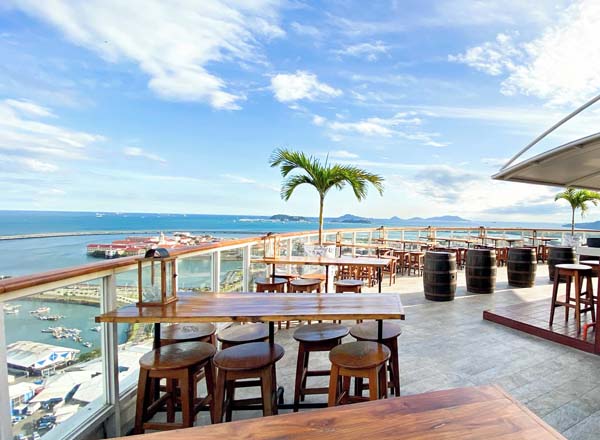 Rooftop bar El Faro del Casco Antiguo in Panama City