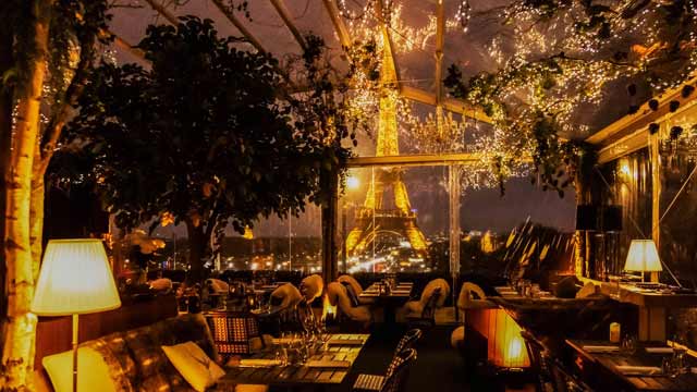 Rooftop bar Café de l'Homme in Paris