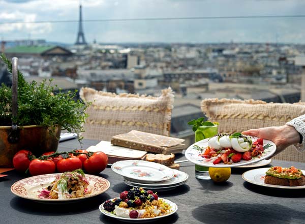 Rooftop bar Créatures Paris in Paris