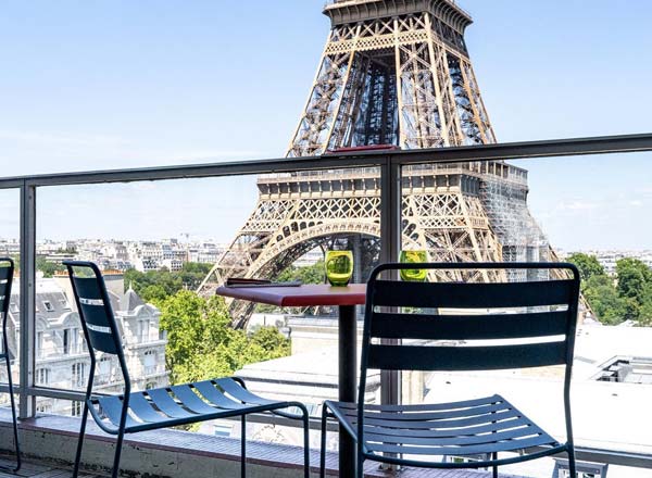 Rooftop bar Frame Brasserie & Rooftop in Paris