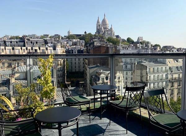 hotel rochechouart rooftop