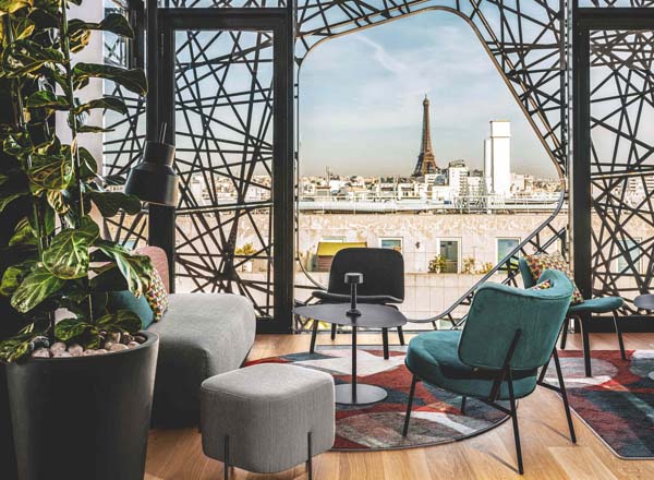 Rooftop bar Ilvolo Bar Rooftop in Paris