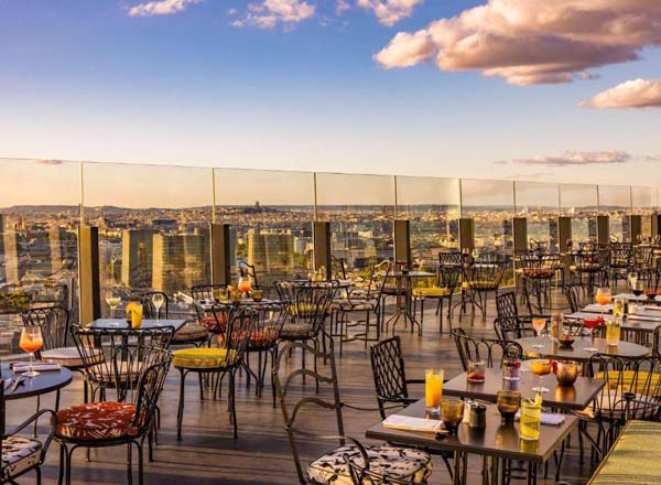 Rooftop bar TOO TacTac in Paris
