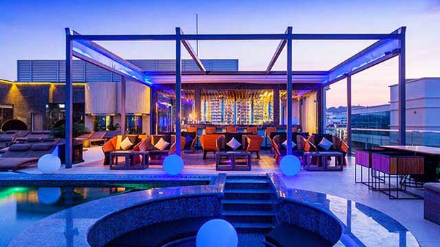 Rooftop bar Ruffino Restaurant & Lounge in Pattaya