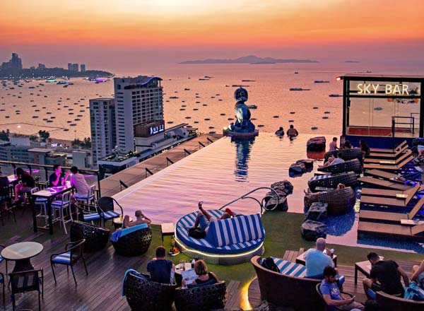 Rooftop bar Sky Bar & Gravity Lounge in Pattaya