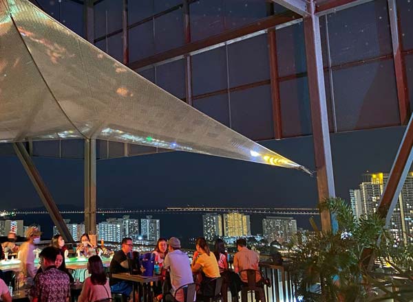 Rooftop bar Attic 23 Rooftop Bar in Penang