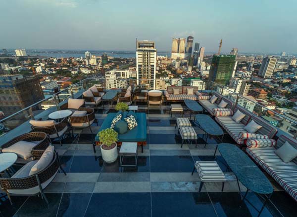 Rooftop bar HighGround Sky Bar in Phnom Penh
