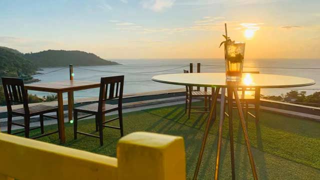 Bar en la azotea Nook-Dee 360 ​​Degree Rooftop Sky Bar en Phuket