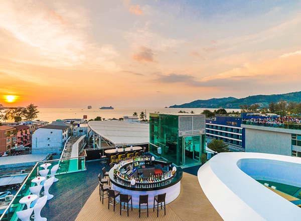 Rooftop bar KEE Sky Lounge in Phuket