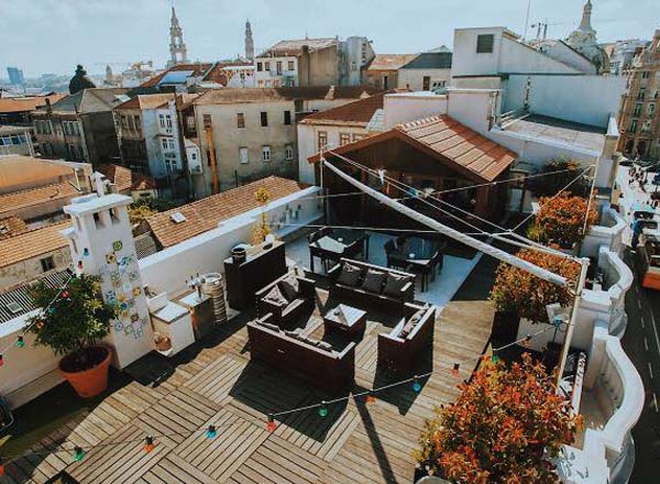 Rooftop bar Graça Rooftop Bar in Porto
