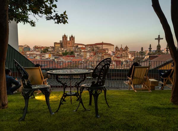 Rooftop bar Rooftop Flores in Porto