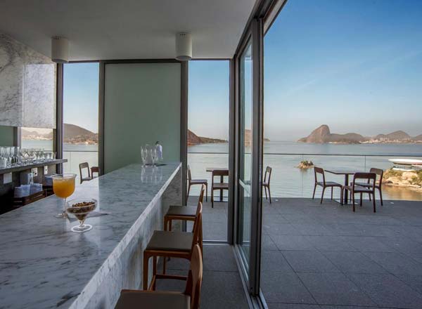 Rooftop bar Deck Bar at H Niteroi Hotel in Rio de Janeiro